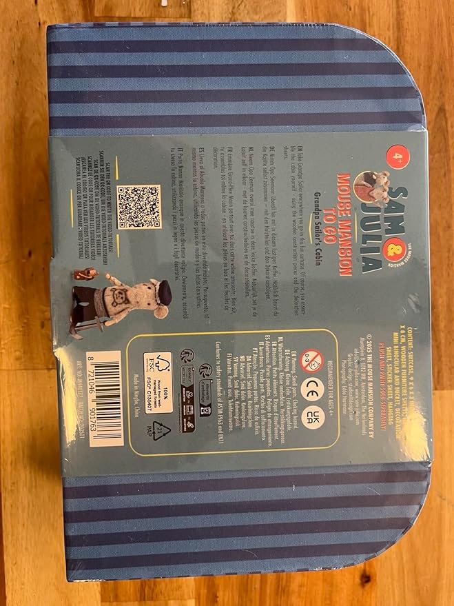 Sailor's Cabin to Go + Grandpa Plush 11cm – Easy DIY Dollhouse in Suitcase | Wooden Furniture, Nautical Decor & Decoration Sheets | 1:12 Scale | Sam & Julia's Mouse Mansion