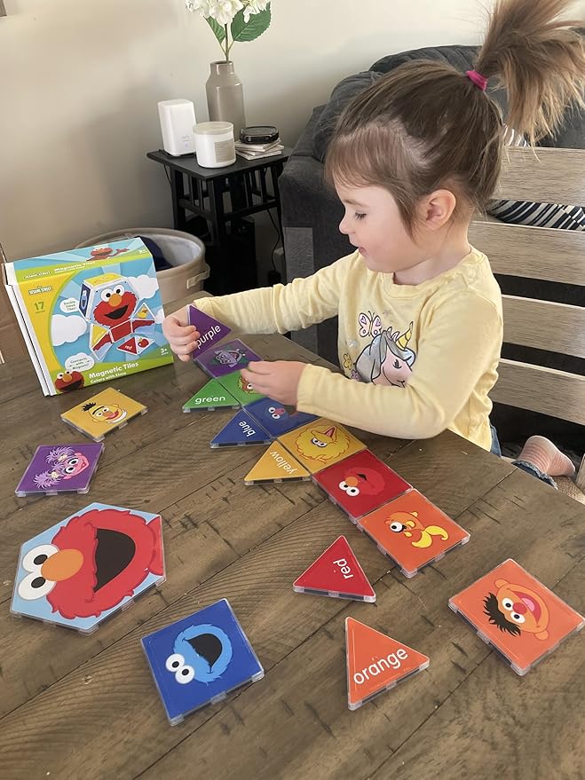CreateOn “Sesame Street” Toys, Magnetic Kids’ Building Tiles from “Sesame Street” Books, Colors with Elmo Magnet Tiles, Educational Toys for Ages 3+, 17 Pieces