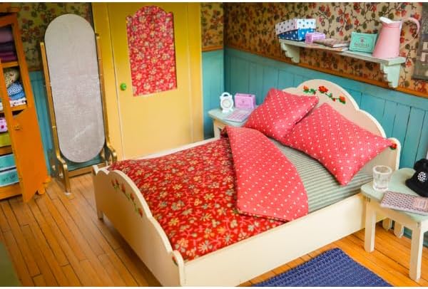 Bedroom Dollhouse Craft Kit – Easy to Build & Paint Miniature Bedroom | Cardboard Room + 6 Wooden Pieces + Decoration Sheets | 1:12 Scale | Sam & Julia's Mouse Mansion