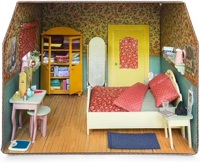 Bedroom Dollhouse Craft Kit – Easy to Build & Paint Miniature Bedroom | Cardboard Room + 6 Wooden Pieces + Decoration Sheets | 1:12 Scale | Sam & Julia's Mouse Mansion
