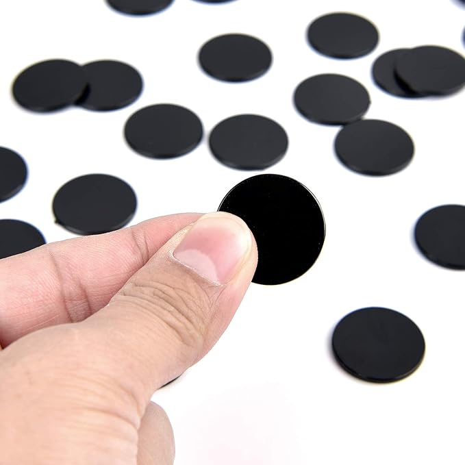 Coopay 1-1/5 inch Plastic Learning Counters Disks Bingo Chip Counting Discs Markers for Math Practice and Poker Chips Game Tokens, 200 Pieces(Black)