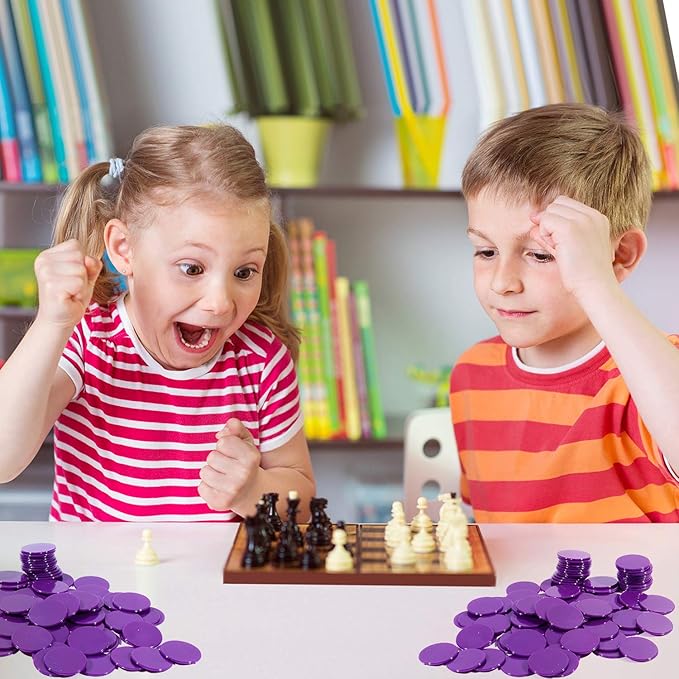 Coopay 1-1/5 inch Plastic Learning Counters Disks Bingo Chip Counting Discs Markers for Math Practice and Poker Chips Game Tokens, 200 Pieces(Purple)