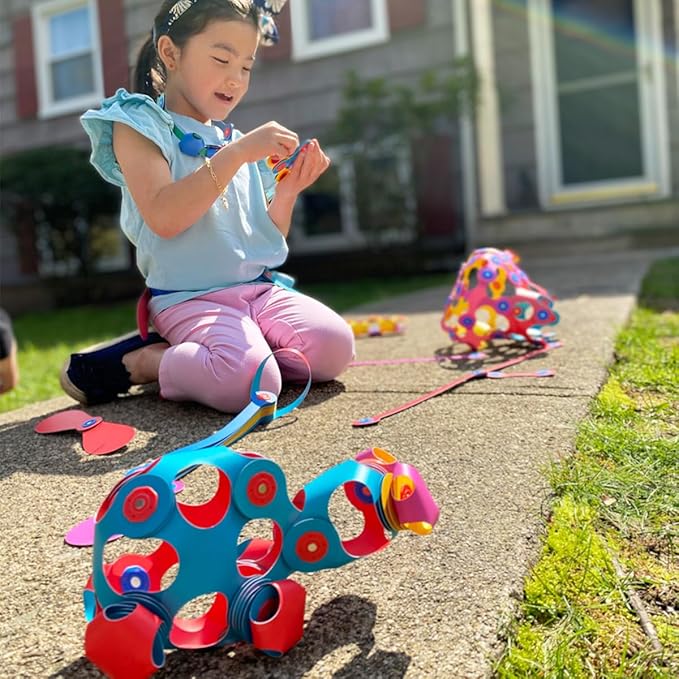 Clixo Crew 30 Piece Pack - The Flexible, Durable, Imagination-Boosting Magnetic Building Toy - Modern, Modular Designs for Hours of STEM Play. A Multi-Sensory Magnet Toy Experience Anywhere! Ages 4-99