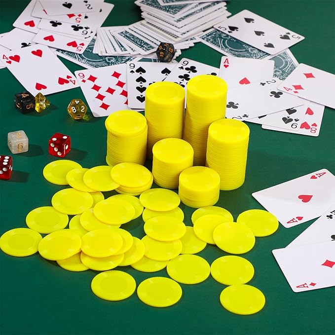 Leitee 500 Pcs Yellow Plastic Poker Chips Bulk 1.5 Inch Mini Bingo Chips Tokens Markers Blank Casino Counting Discs Learning Math Counters for Adults Interlocking Game Counting Reward Card
