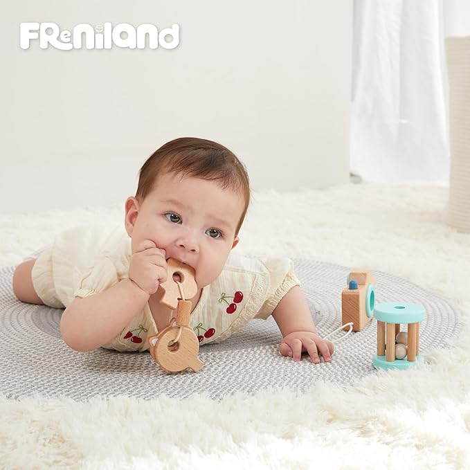 FReniland Wooden Montessori Toys, 3-Piece Wooden Baby Toys, Rotating Drum Toy, Camera Kaleidoscope Toys, Baby Key Rattles,Newborn Baby Gift Sets for Boys and Girls
