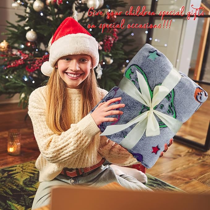 Mushroom Blanket Gifts for Women Girls - Mushroom Decor Glow in The Dark Blanket for Adults Girls Cottagecore Soft Colorful Kids Throw Cute Mushrooms Stuff Halloween Christmas