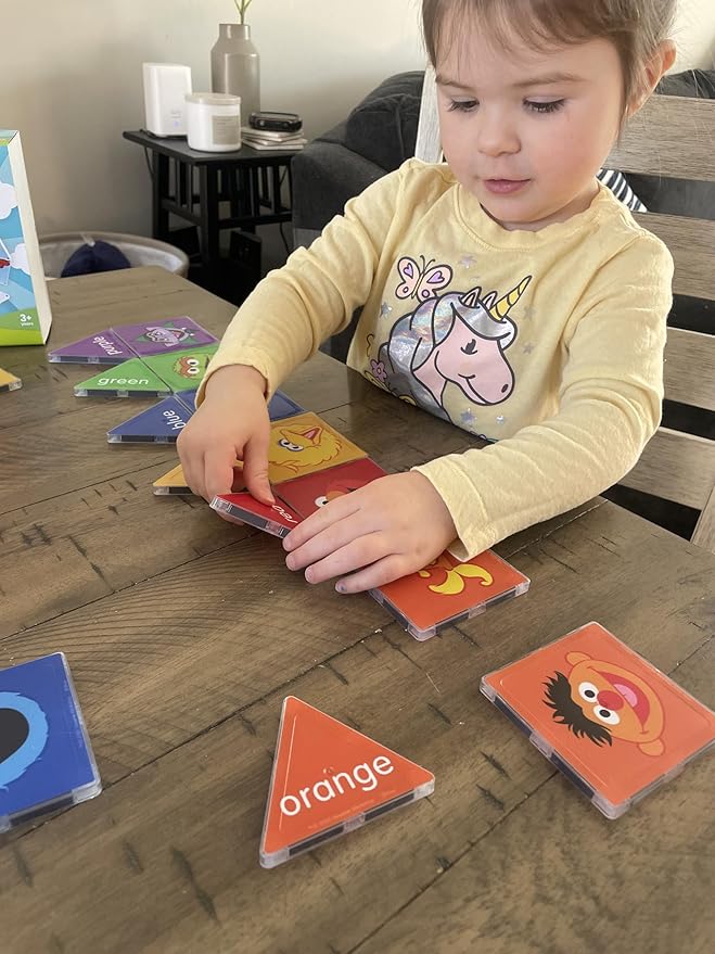 CreateOn “Sesame Street” Toys, Magnetic Kids’ Building Tiles from “Sesame Street” Books, Colors with Elmo Magnet Tiles, Educational Toys for Ages 3+, 17 Pieces