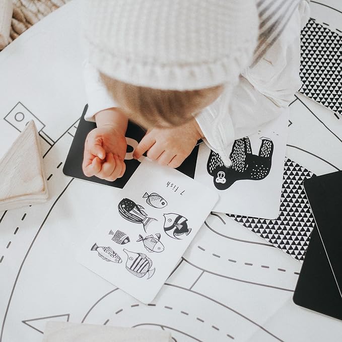 Wee Gallery Educational Flashcards for Babies, Double Sided Black and White Learning Flash cards, Nature Number Cards for Visual Stimulation and Cognitive Development of Infants and Toddlers