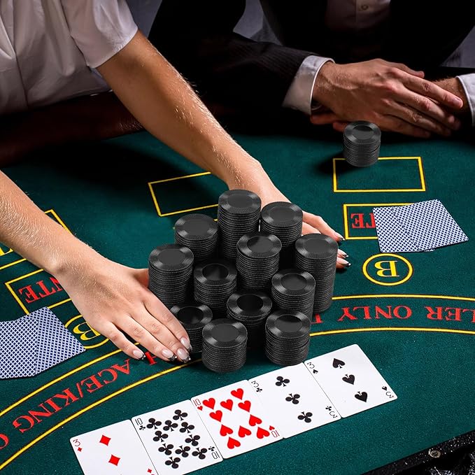 Leitee 500 Pcs Black Plastic Poker Chips Bulk 1.5 Inch Mini Bingo Chips Tokens Markers Blank Casino Counting Discs Learning Math Counters for Adults Interlocking Game Counting Reward Card