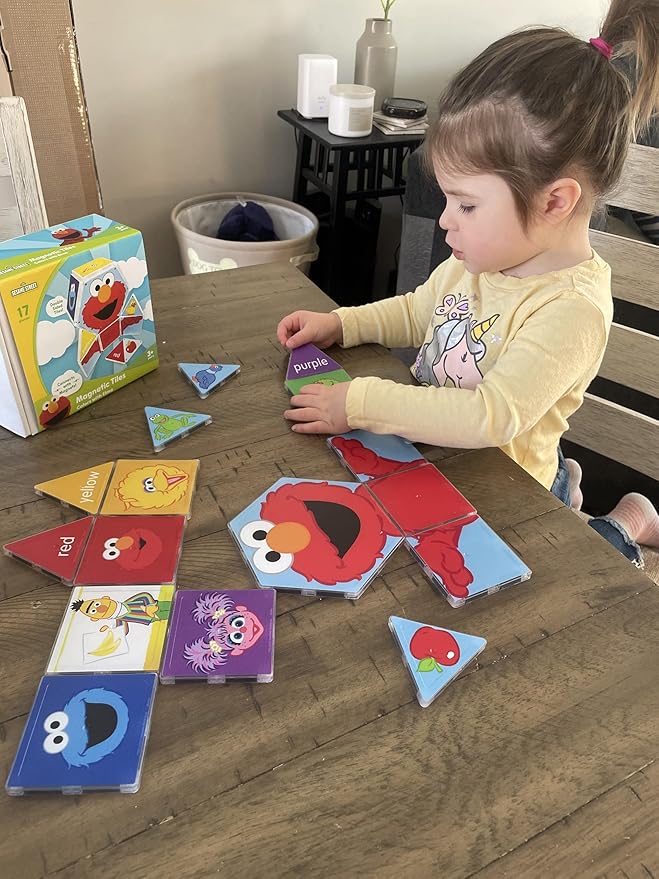 CreateOn “Sesame Street” Toys, Magnetic Kids’ Building Tiles from “Sesame Street” Books, Colors with Elmo Magnet Tiles, Educational Toys for Ages 3+, 17 Pieces