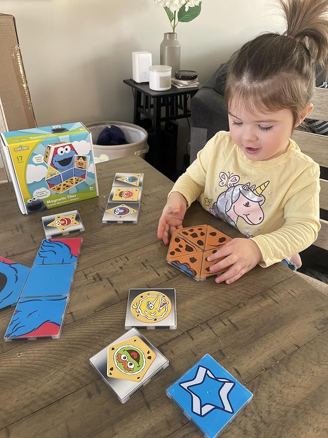 CreateOn Sesame Street Cookie Monster’s Shapes Magnetic Playset, Magnetic Building Toys, STEM & Montessori Educational Toys for Ages 3+, 17 Pieces