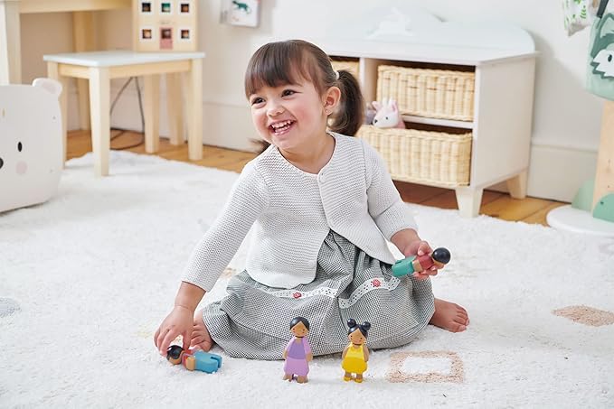 Tender Leaf Toys - Sunny Doll Family - Set of 4 Multicultural Wooden Dolls for Miniature Games and Doll House Play - Inspires Endless Imaginative Play - Age 3+